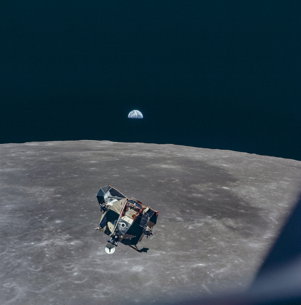 Valokuvanäyttely Matka Kuuhun 55. Kuva: NASA Archive